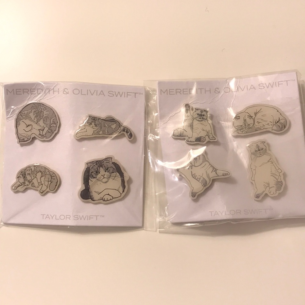 Taylor Swift Meredith Olivia cat pins lover era